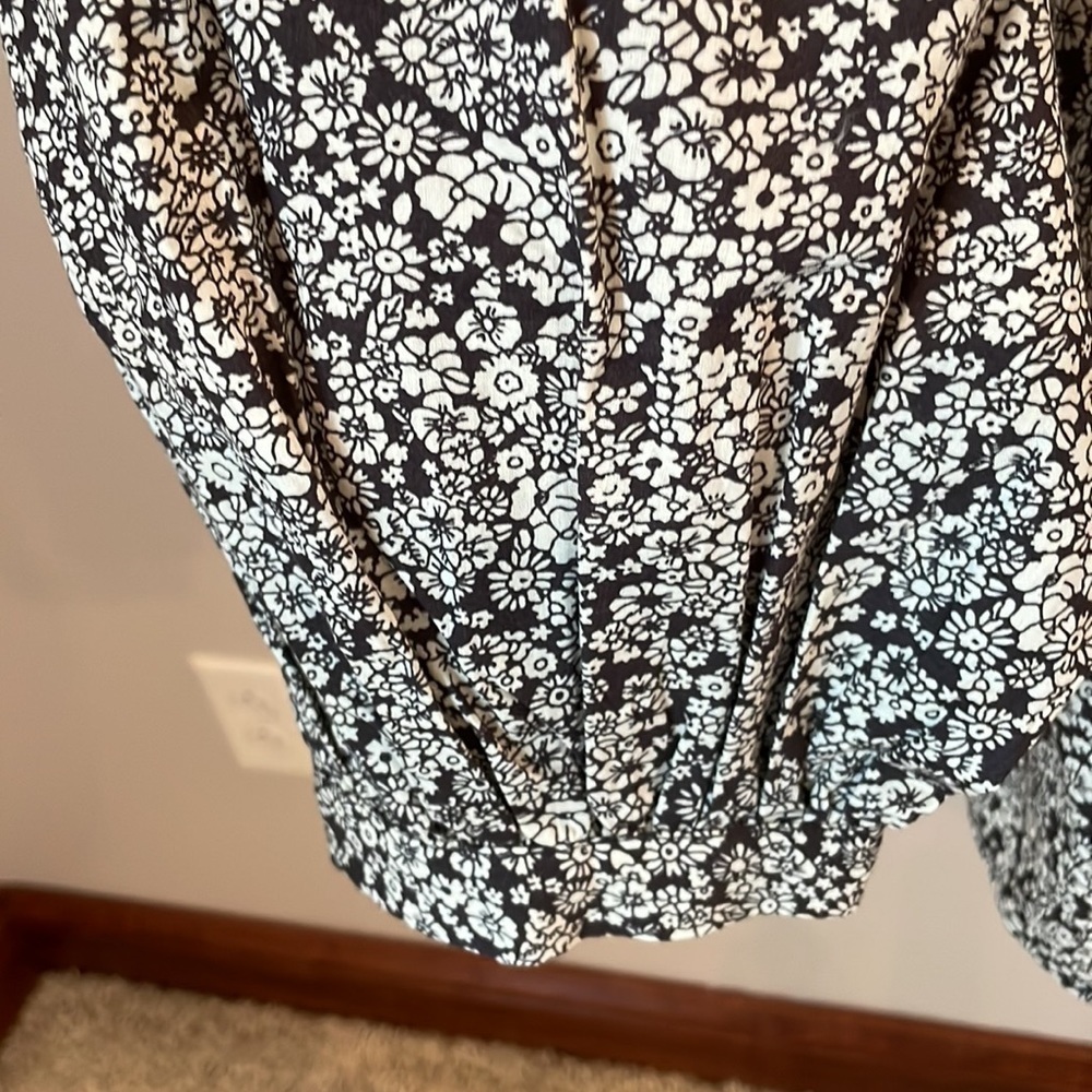 NWT Universal Thread SZ L Women's Balloon Long Sleeve Popover Blouse - Picture 8 of 15